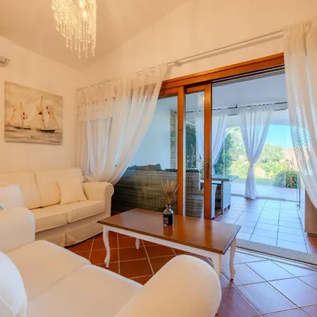 Esmerea Portocervo Con Piscina Privata ,jacuzi E Sauna By Italian Luxury Sea Porto Cervo